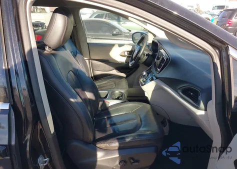 2018 Chrysler Pacifica Touring L Plus из США, поврежденный, VIN 2C4RC1EG2JR121470